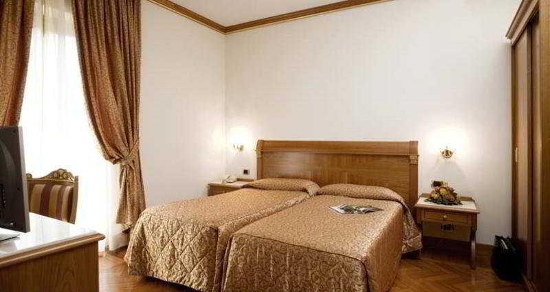 Hotel Marconi Milan Ruang foto